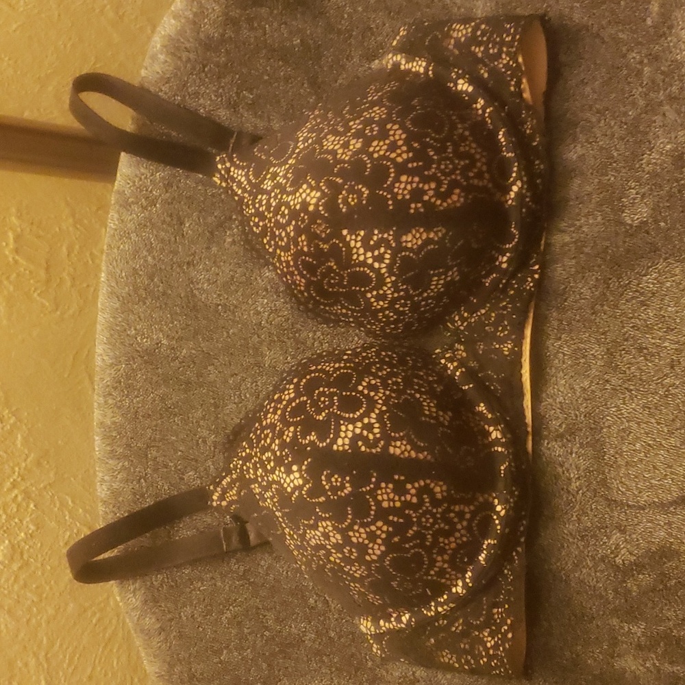 Women's Aerie bra size 36D.